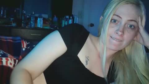 Hailey and d online show from 3, 11, 2025