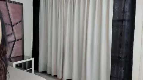 Hailey online show from 4, 10, 2025