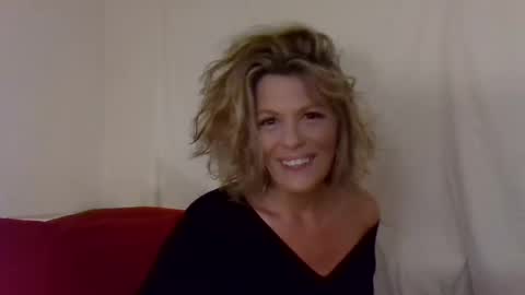 Hailey online show from 8, 12, 2024