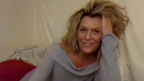 Hailey online show from 8, 1, 2025