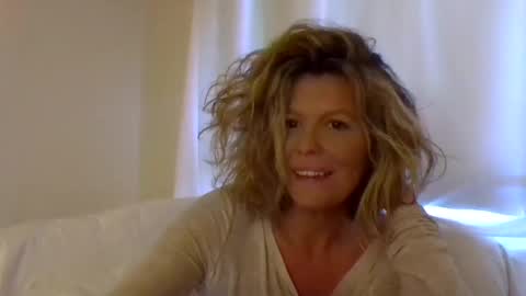 Hailey online show from 18, 1, 2025