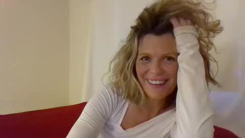 Hailey online show from 20, 2, 2025