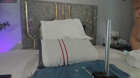 haileystonei online show from 11, 9, 2025