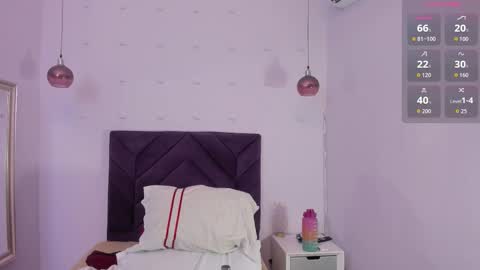 haileystonei online show from 15, 10, 2025