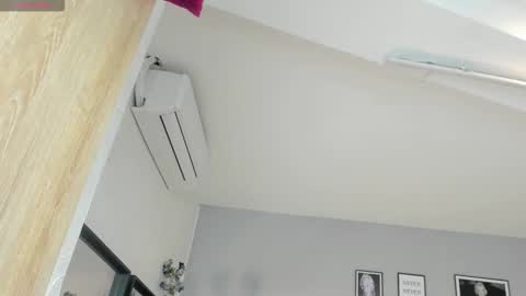 haileystonei online show from 13, 1, 2026