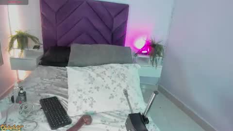 Snapshot of haileystonei chatting on 25, 6, 2026 haileystonei online show from 25, 6, 2026