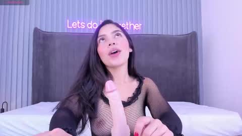 Haily online show from 4, 3, 2025