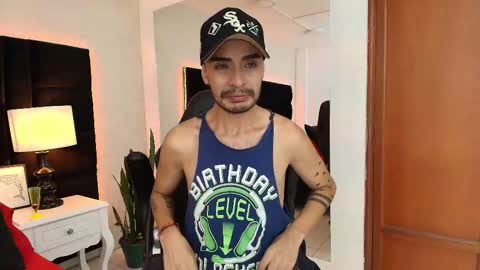 Snapshot of hairy_diamond chatting on 14, 9, 2025 H A I R Y D I A M O N D online show from 14, 9, 2025