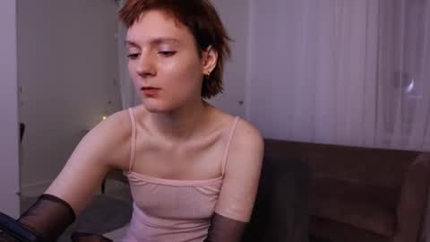 Snapshot of hairy_queeen chatting on 6, 10, 2025 hairy_queeen online show from 6, 10, 2025