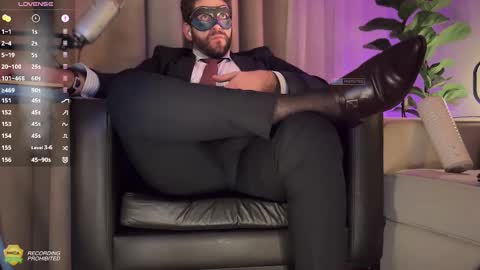 Snapshot of hairyxlmaster chatting on 11, 10, 2025 CASHMASTER CARLO online show from 11, 10, 2025