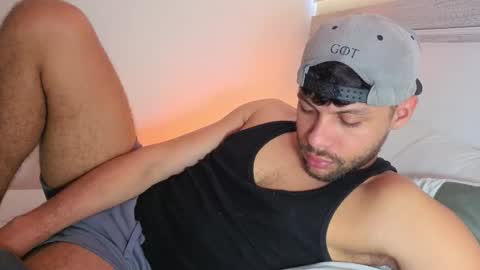 Independent       model  online show from 6, 1, 2026