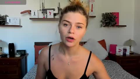 Snapshot of haleyreedme chatting on 10, 10, 2025 Haley online show from 10, 10, 2025