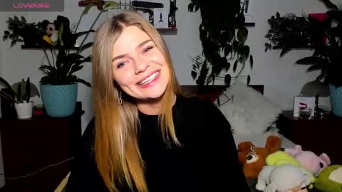 Snapshot of haleyreedme chatting on 24, 11, 2025 Haley online show from 24, 11, 2025