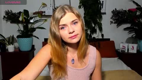 Snapshot of haleyreedme chatting on 27, 11, 2025 Haley online show from 27, 11, 2025