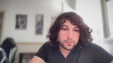 Snapshot of halfblood18 chatting on 21, 10, 2025 halfblood18 online show from 21, 10, 2025