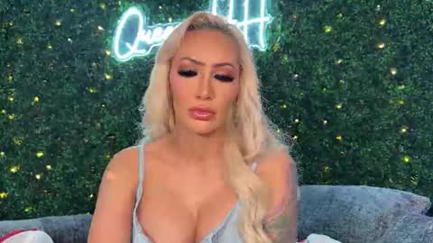 Snapshot of haliaxhill chatting on 17, 4, 2026 Halia Hill online show from 17, 4, 2026