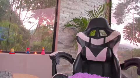 Anahis online show from 13, 12, 2024