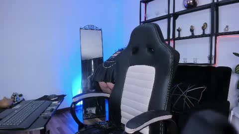 Snapshot of halley_ravenn chatting on 10, 7, 2026 halley_ravenn online show from 10, 7, 2026