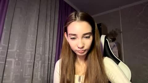 Holly online show from 10, 11, 2025