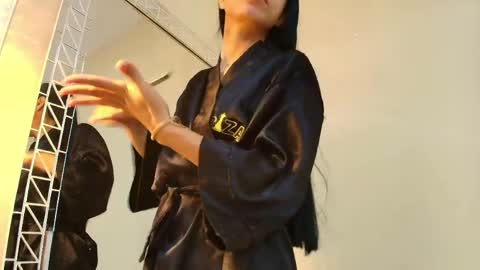 Hallie Stone online show from 10, 4, 2026