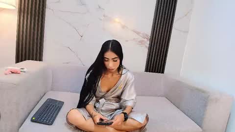 Snapshot of halliestone chatting on 31, 5, 2026 Hallie Stone online show from 31, 5, 2026