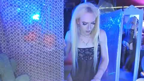 halovalentine online show from 12, 3, 2025