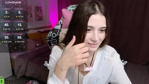 Snapshot of hana_flo chatting on 10, 10, 2025 Hana online show from 10, 10, 2025