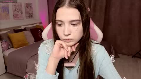 Snapshot of hana_flo chatting on 24, 10, 2025 Hana online show from 24, 10, 2025