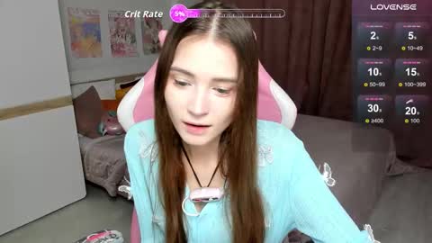 Snapshot of hana_flo chatting on 28, 11, 2025 Hana online show from 28, 11, 2025