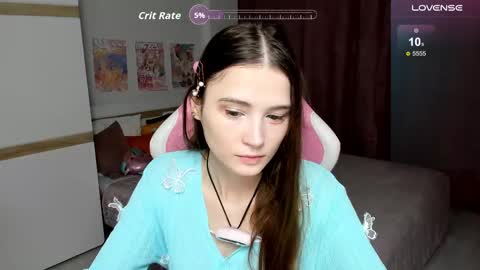 Snapshot of hana_flo chatting on 4, 12, 2025 Hana online show from 4, 12, 2025