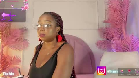 hanaahquinn online show from 14, 4, 2026