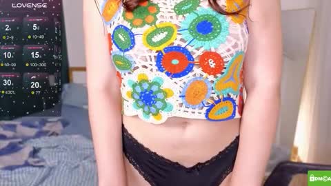 Snapshot of hanahwoods chatting on 19, 10, 2025 hanahwoods online show from 19, 10, 2025