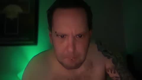 hand_banana_420 online show from 7, 10, 2025