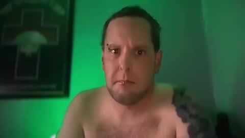 hand_banana_420 online show from 13, 10, 2025