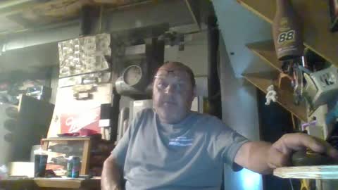 Snapshot of handiemanhere chatting on 17, 6, 2026 naked man online show from 17, 6, 2026