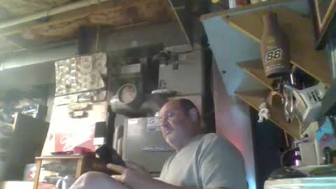 Snapshot of handiemanhere chatting on 19, 6, 2026 naked man online show from 19, 6, 2026
