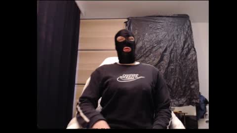 Snapshot of handler1234 chatting on 27, 12, 2024 SissySanna online show from 27, 12, 2024