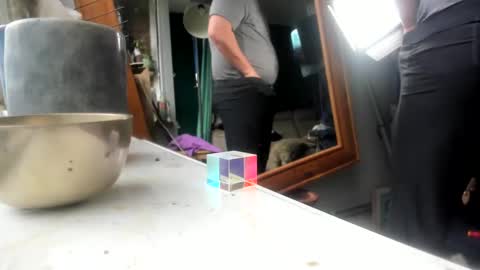 handncocknocum online show from 25, 12, 2024