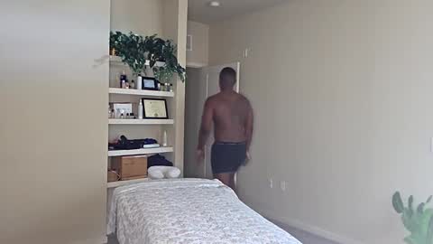 handsallover242 online show from 28, 9, 2025