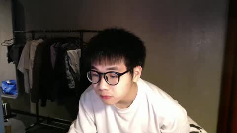 handsome_mannn online show from 24, 2, 2025