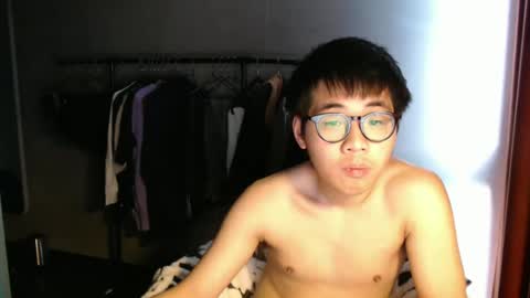 handsome_mannn online show from 2, 3, 2025