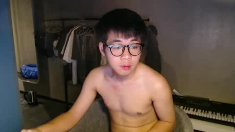 handsome_mannn online show from 30, 9, 2025
