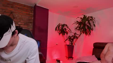 leonardfarrucknick and otis online show from 8, 11, 2025