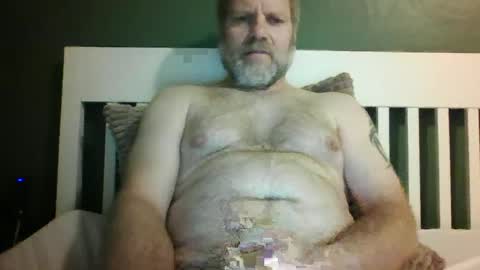 Snapshot of handyman1968 chatting on 11, 10, 2025 handyman1968 online show from 11, 10, 2025