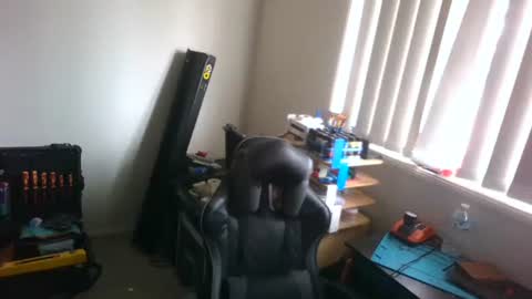 Snapshot of hango651740 chatting on 3, 2, 2026 Hango aussie cut thick single online show from 3, 2, 2026