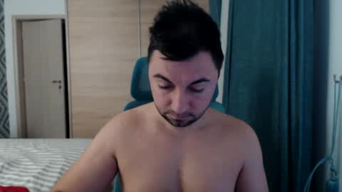 Snapshot of hankmalone chatting on 13, 12, 2024 HankMalone online show from 13, 12, 2024