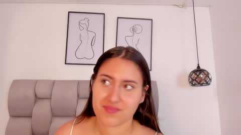 hanna__evans_ online show from 5, 11, 2025