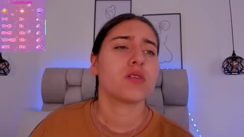 hanna__evans_ online show from 12, 1, 2026