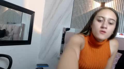 Snapshot of hanna__palmer1 chatting on 24, 11, 2025 Hanna Palmer online show from 24, 11, 2025