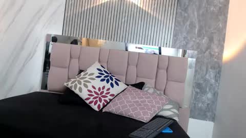 Snapshot of hanna__palmer1 chatting on 5, 12, 2025 Hanna Palmer online show from 5, 12, 2025